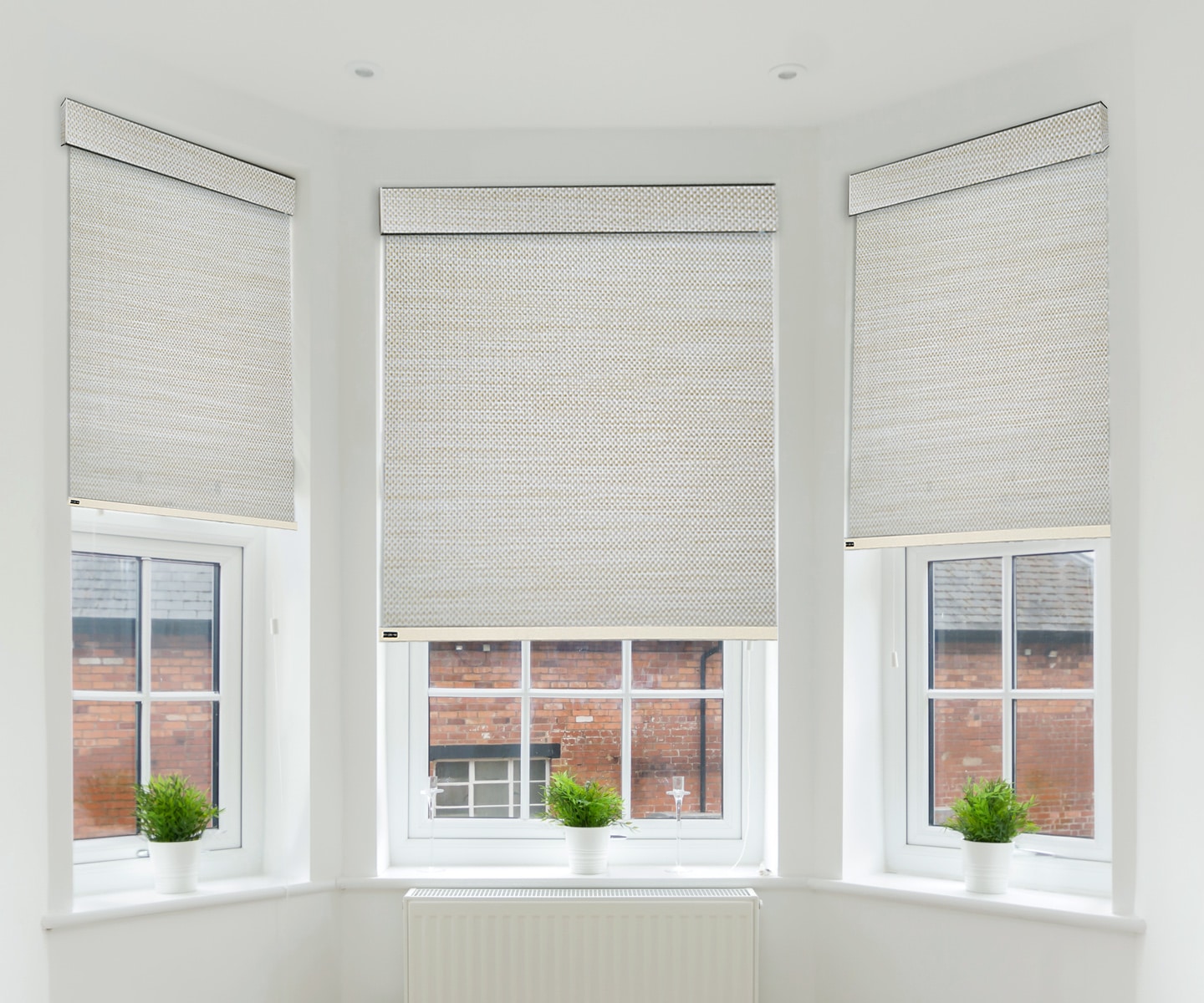 Bay Window Blinds &amp; Window Treatments | Norman® USA